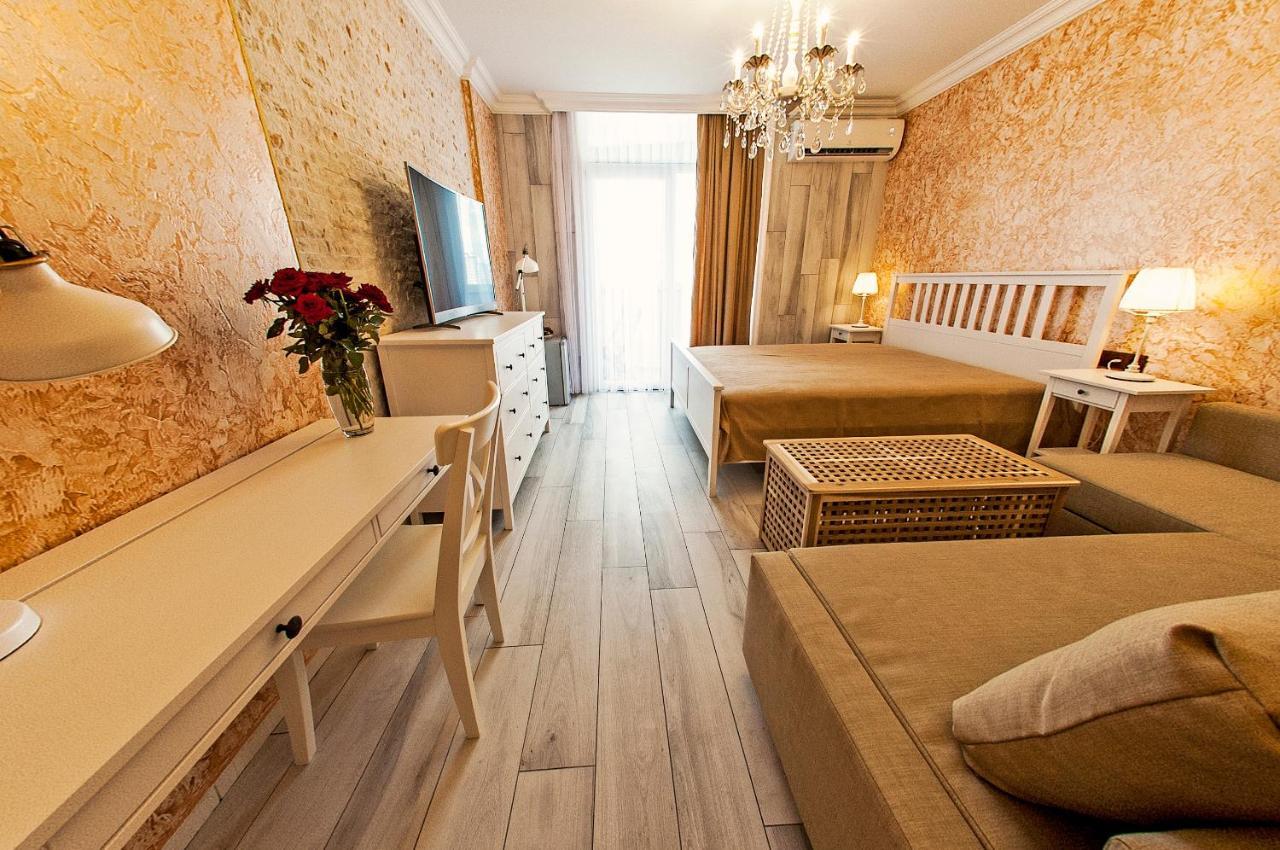 Bliss Apartaments On The 22Nd Floor バトゥーミ エクステリア 写真